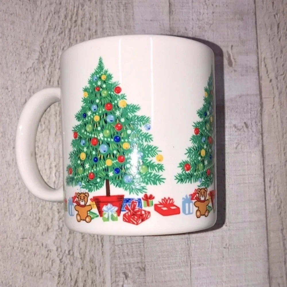 Vintage Christmas coffee mug happy holidays from Himask